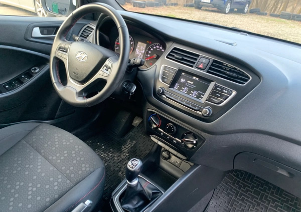 Hyundai i20 cena 41900 przebieg: 50000, rok produkcji 2019 z Lubaczów małe 154